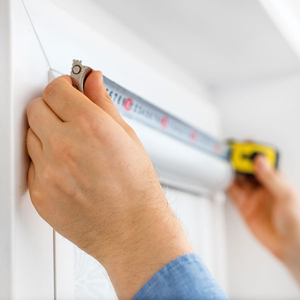 Measuring door frame